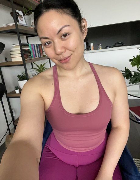 Naakte gelekte OnlyFans-foto van Katwaii