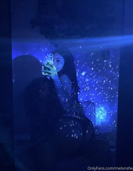 Naakte gelekte OnlyFans-foto van Gaiafaeye