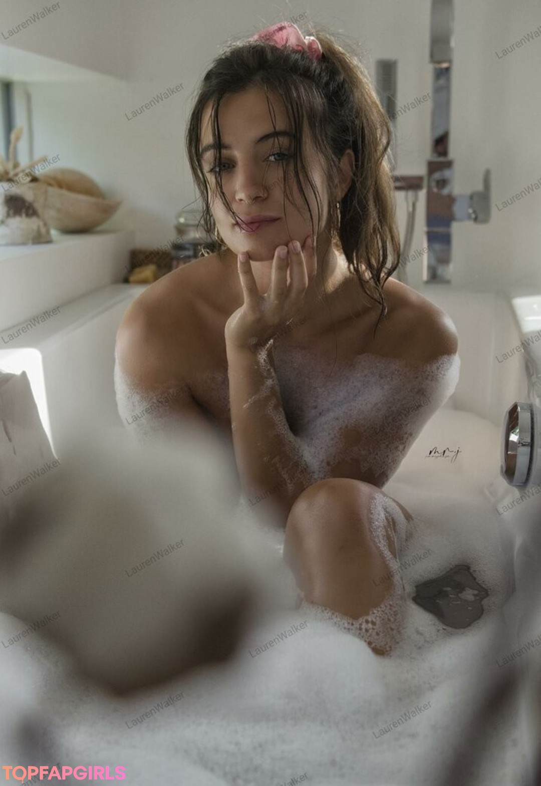 Naakte gelekte OnlyFans-foto van Lauren Walker #11 Naakte gelekte OnlyFans-foto van Lauren Walker #11