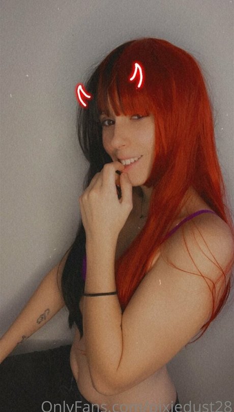 Naakte gelekte OnlyFans-foto van Prettypixie113