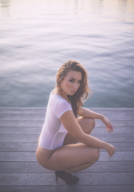 Naakte gelekte OnlyFans-foto van Nicole Mejia