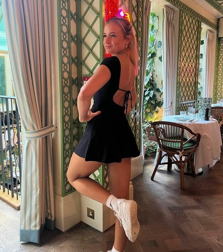 Naakte gelekte OnlyFans-foto van Fiona Simpson
