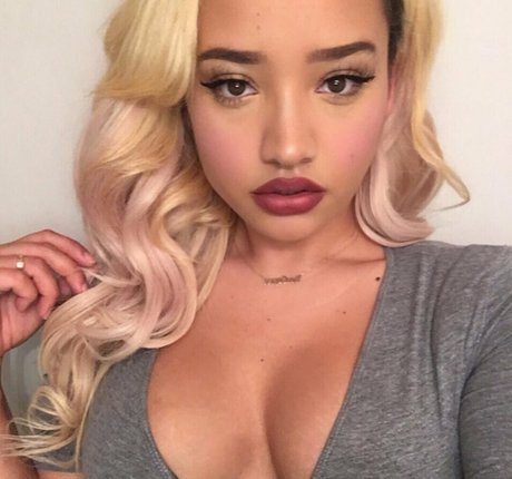 Naakte gelekte OnlyFans-foto van Kim Johannson
