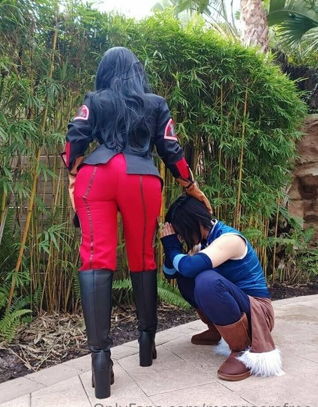 Naakte gelekte OnlyFans-foto van Mangoerofree