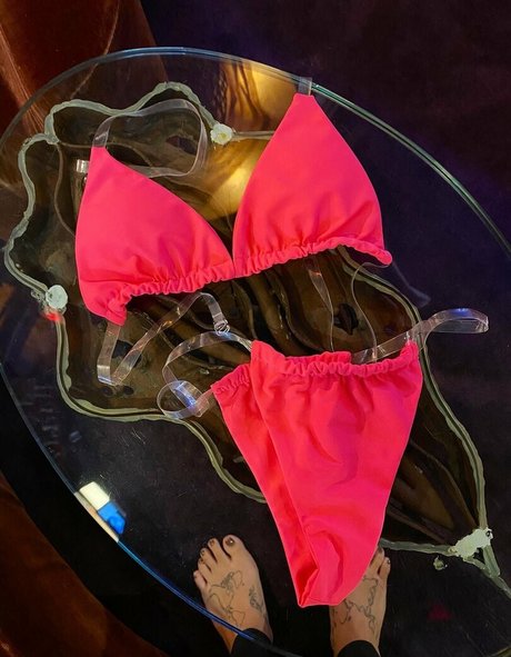 Naakte gelekte OnlyFans-foto van Ohmyfkinyea