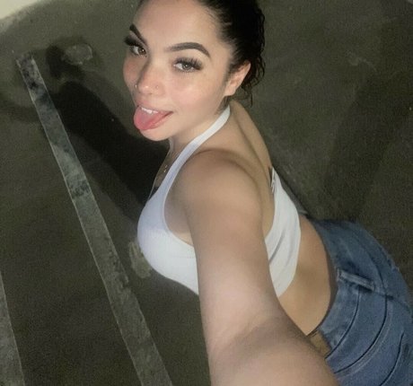 Naakte gelekte OnlyFans-foto van Dadebabyy305