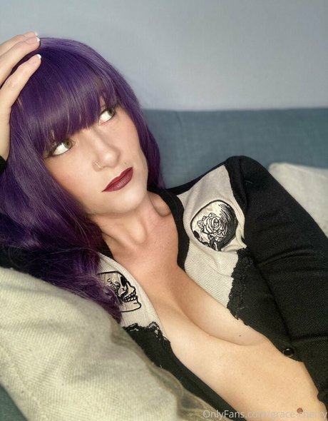 Grace_cherry_official