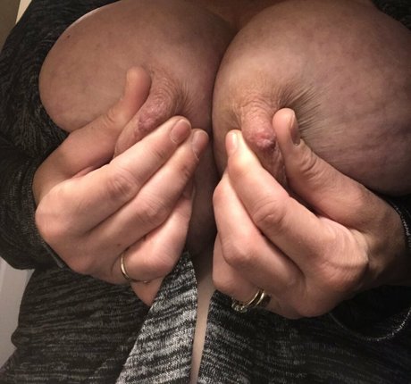 Naakte gelekte OnlyFans-foto van Mostkinkyadventures