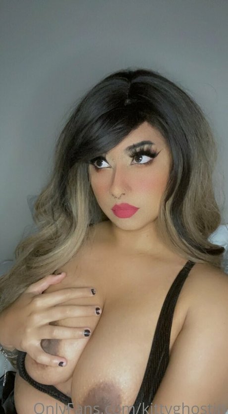 Naakte gelekte OnlyFans-foto van Kittyghostin