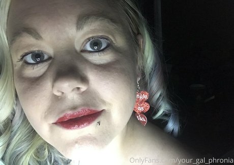 Naakte gelekte OnlyFans-foto van Yourgalphronia