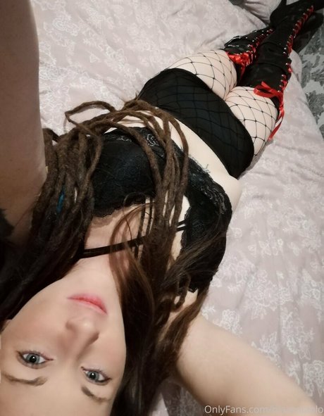 Naakte gelekte OnlyFans-foto van Blazediablo