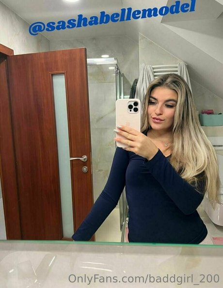 Naakte gelekte OnlyFans-foto van Baddgirl200