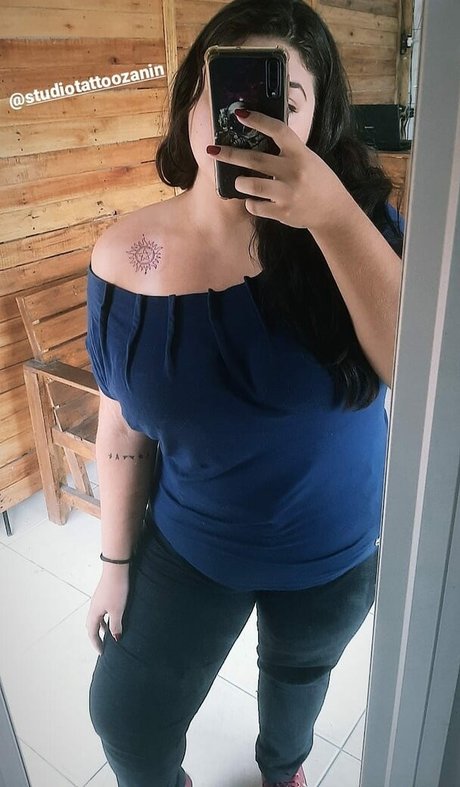 Naakte gelekte OnlyFans-foto van Shay Bongiovi