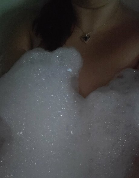 Naakte gelekte OnlyFans-foto van Sw33tthangddd