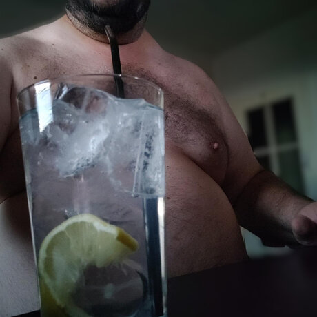 Naakte gelekte OnlyFans-foto van Jplyyr
