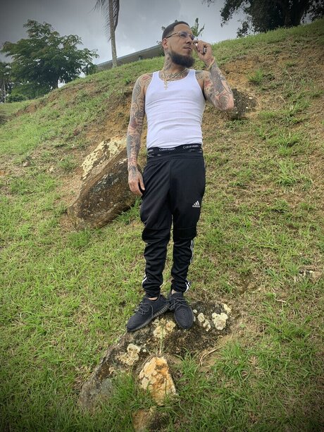 Naakte gelekte OnlyFans-foto van Scarface200