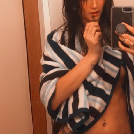 Naakte gelekte OnlyFans-foto van Millie
