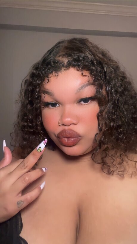 Naakte gelekte OnlyFans-foto van Kaylah