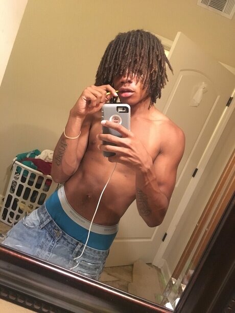 Naakte gelekte OnlyFans-foto van Jayygotfans187