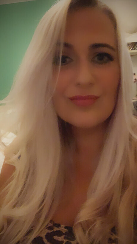 Naakte gelekte OnlyFans-foto van Just Marilyn