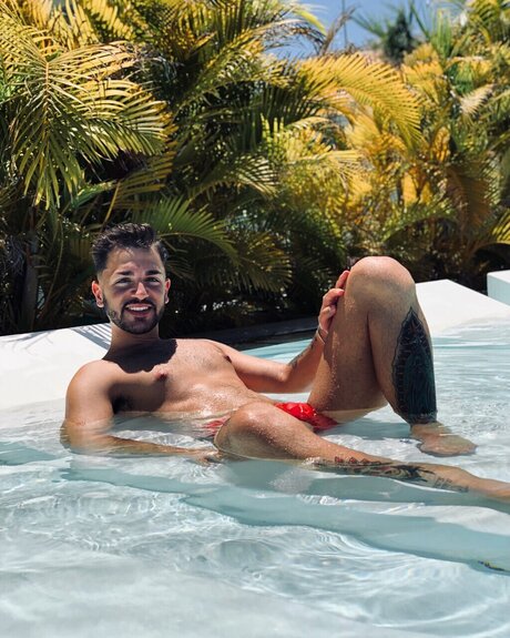 Naakte gelekte OnlyFans-foto van Isra