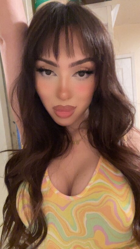Naakte gelekte OnlyFans-foto van Sophia