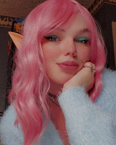 Naakte gelekte OnlyFans-foto van Loonyclown