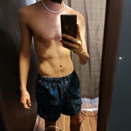 Naakte gelekte OnlyFans-foto van Sweet Sammy