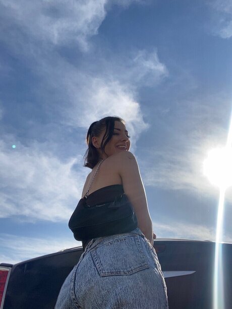 Naakte gelekte OnlyFans-foto van Daisy