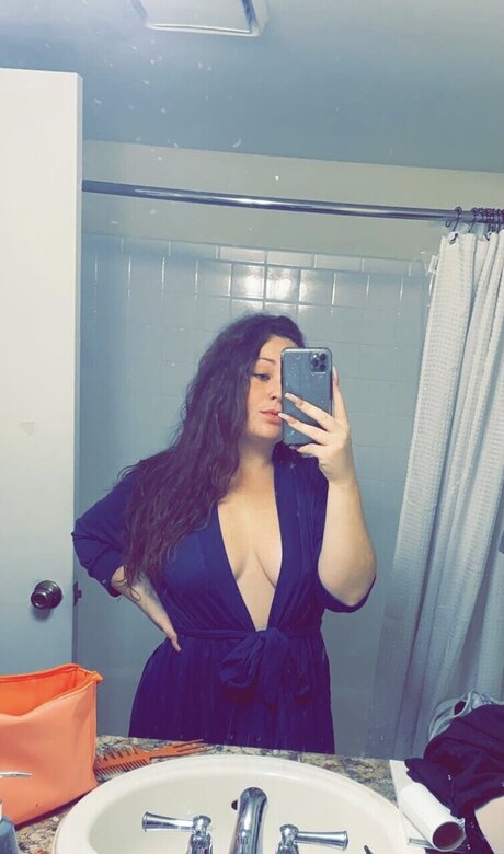 Naakte gelekte OnlyFans-foto van Kailynnpaige