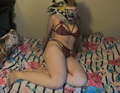 Naakte gelekte OnlyFans-foto van Feraltigress