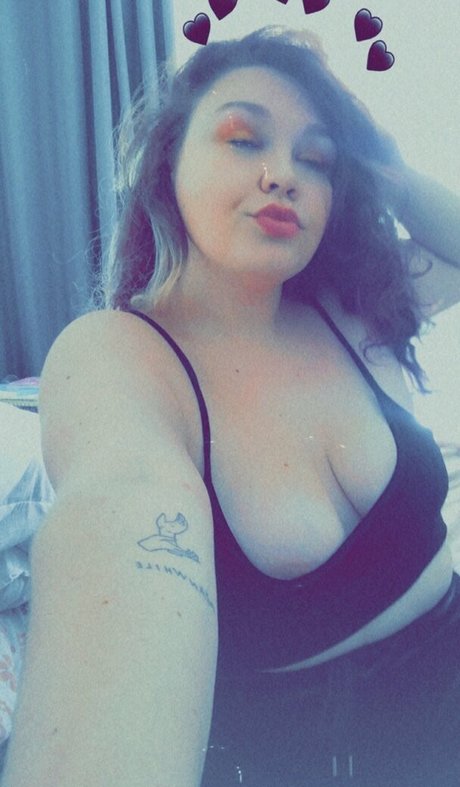 Naakte gelekte OnlyFans-foto van Kkb00182