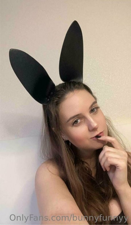 Naakte gelekte OnlyFans-foto van Pssybunny