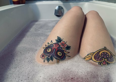 Naakte gelekte OnlyFans-foto van Gh0styghoulfree