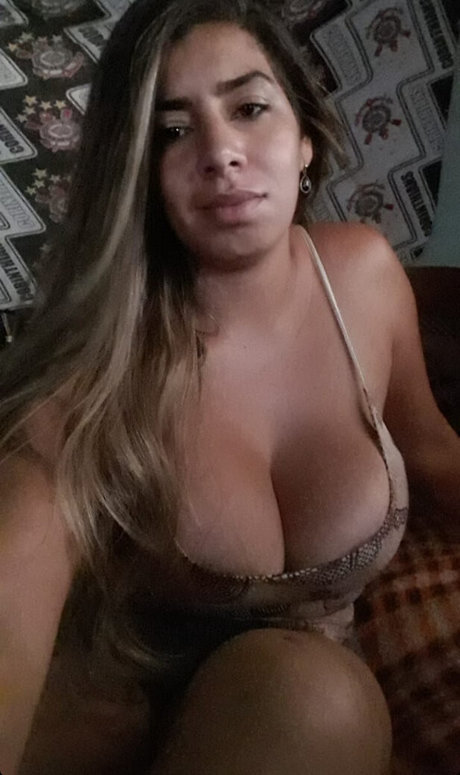Naakte gelekte OnlyFans-foto van Daniele Mara Valentino