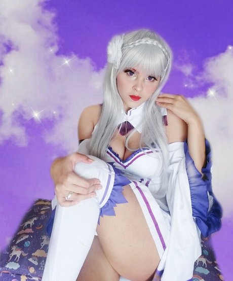 Naakte gelekte OnlyFans-foto van Juliachan