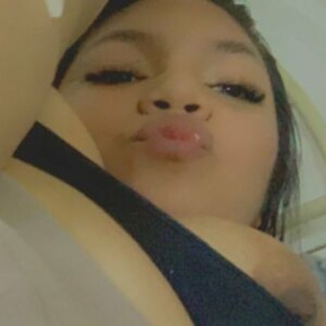 Naakte gelekte OnlyFans-foto van Paolita Vip