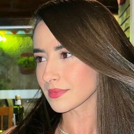 Naakte gelekte OnlyFans-foto van Louise Veronica