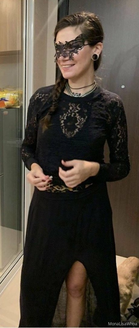 Naakte gelekte OnlyFans-foto van Monalisawhoaa