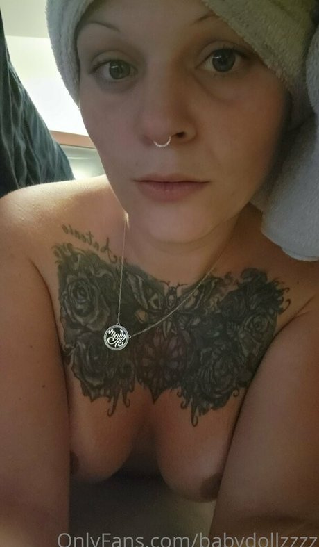 Naakte gelekte OnlyFans-foto van Babydollzzzz