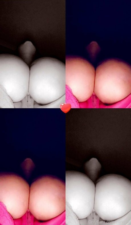 Naakte gelekte OnlyFans-foto van Khloe38kk