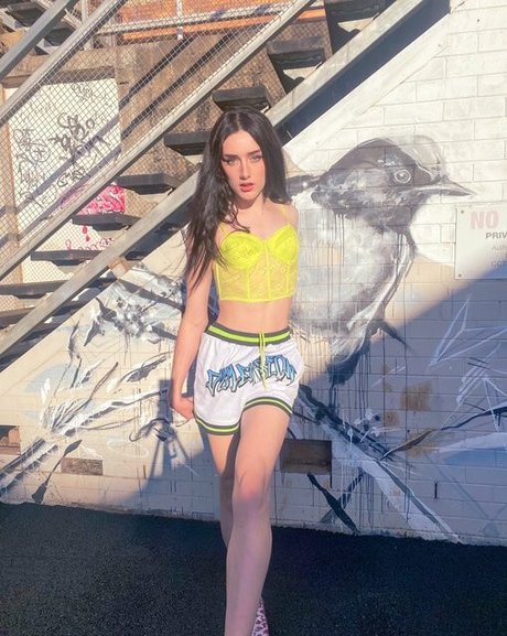 Naakte gelekte OnlyFans-foto van Venus Moorez