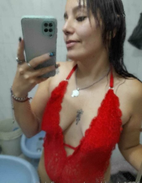 Naakte gelekte OnlyFans-foto van Sexyblonde1626