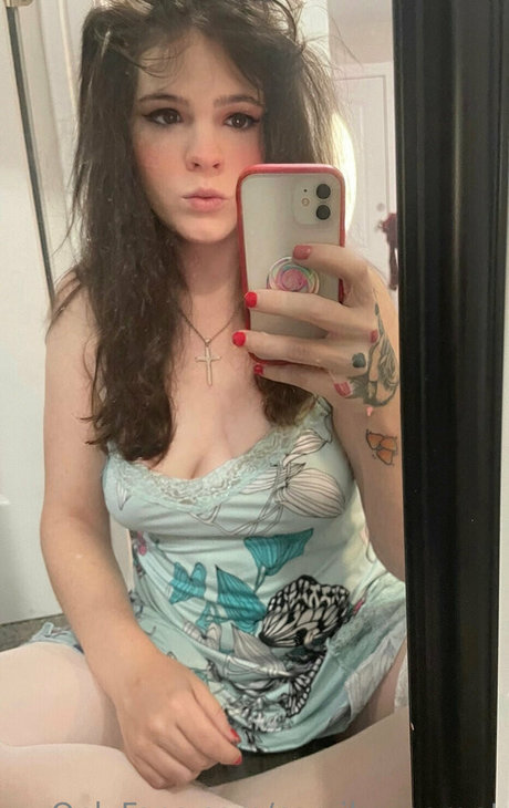 Naakte gelekte OnlyFans-foto van Camilamargot