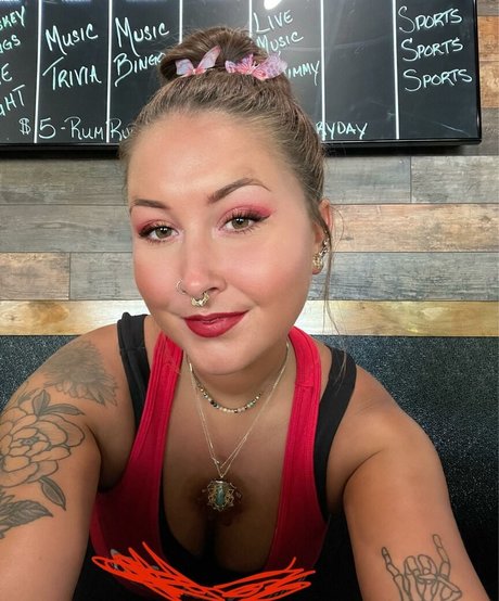Scarlett Jade