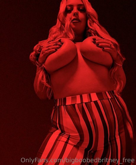 Naakte gelekte OnlyFans-foto van Bigboobedbritneyvip