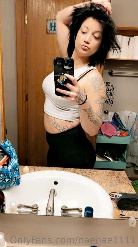 Naakte gelekte OnlyFans-foto van Naenae1111