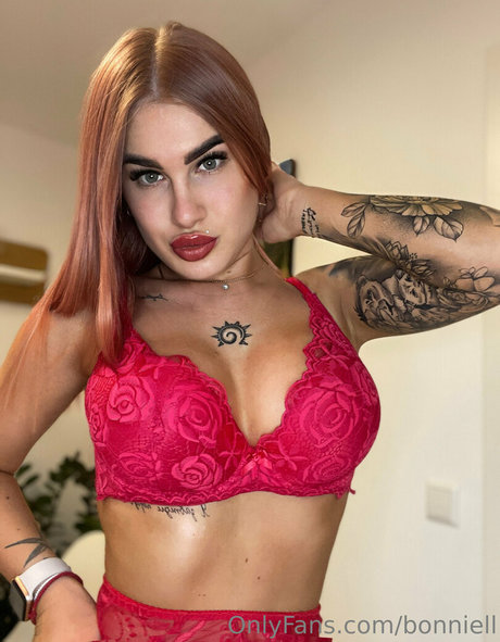 Naakte gelekte OnlyFans-foto van Bonniell