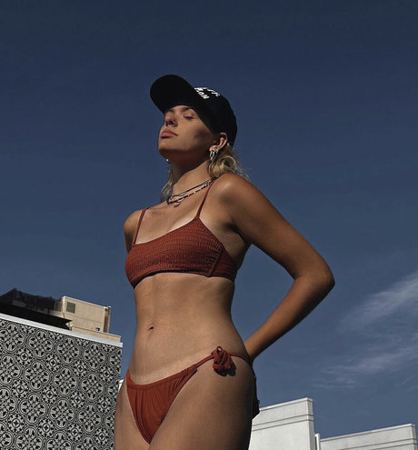 Naakte gelekte OnlyFans-foto van Audra Grace Johnson