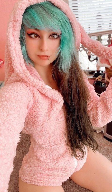 Naakte gelekte OnlyFans-foto van Hopeypokey